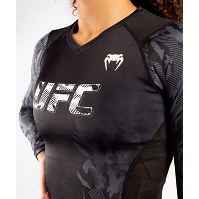 Venum UFC Authentic Fight Week Women Performance Long Sleeve Rashguard Negro