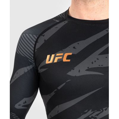 Venum UFC By Adrenaline Fight Week Rashguards Long Sleeves Schwarz-Camo