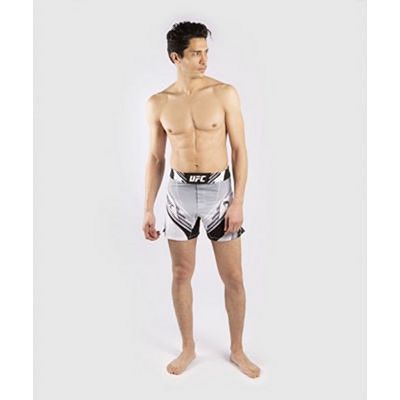 Venum UFC Pro Line Mens Shorts Blanco