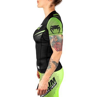 Venum Women Training Camp 2.0 Rashguard SS Nero-Verde