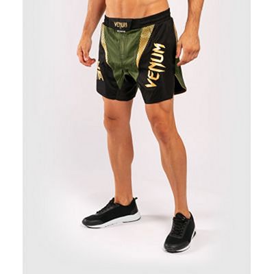 Venum X ONE FC Fightshorts Grün-Gold