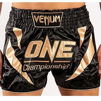 Venum X ONE FC Muay Thai Shorts Negro-Oro