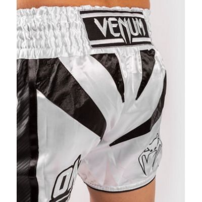 Venum X ONE FC Muay Thai Shorts Blanco-Negro