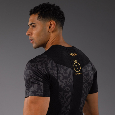 Venum X Topuria Unmatched Edition S/S Rashguard Svart-Gold