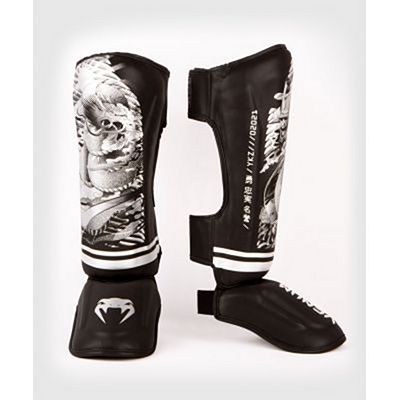 Venum YKZ21 Shinguards Black-Black