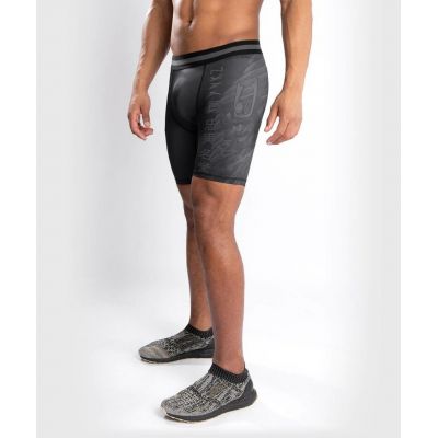 Venum YKZ21 Vale Tudo Shorts Negro-Negro