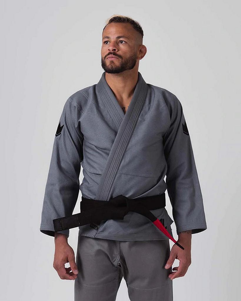 JiuJitsu Brasileño, Gi, Cinturones y Rashguards