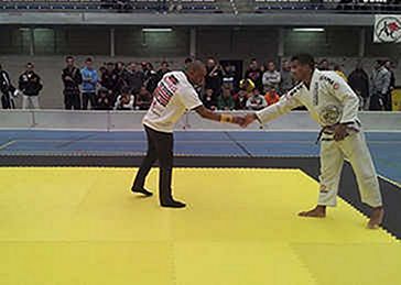 Yusef Kaddur ganando el ORO en II Copa Buddha de Brazilian Jiu Jitsu