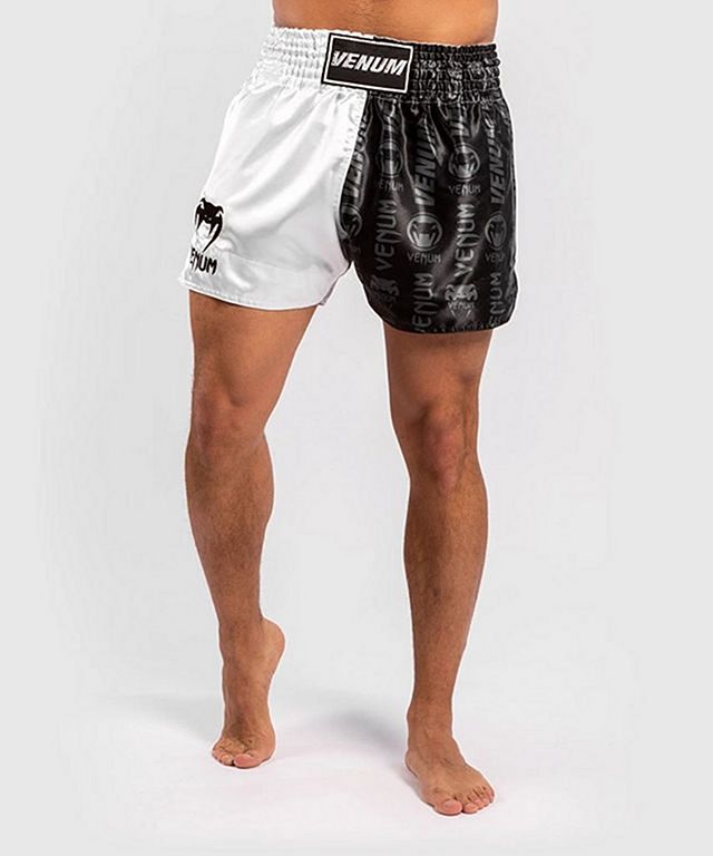 Venum MUAY THAI SHORTS CLASSIC - Short de sport - black/white/noir 