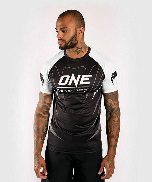 Venum ONE FC Dry Tech T-shirt Vit-Svart